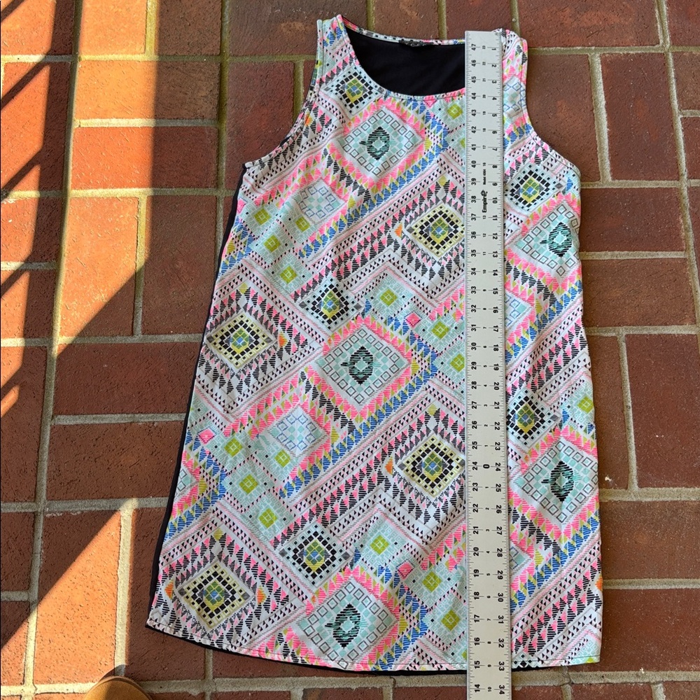 TCEC Multicolor Geometric Aztec Print Sleeveless Shift Dress Black Back Medium - Picture 5 of 6